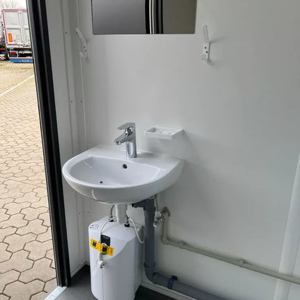 Contenedor sanitario de 20 pies D / H / compartimento para silla de ruedas